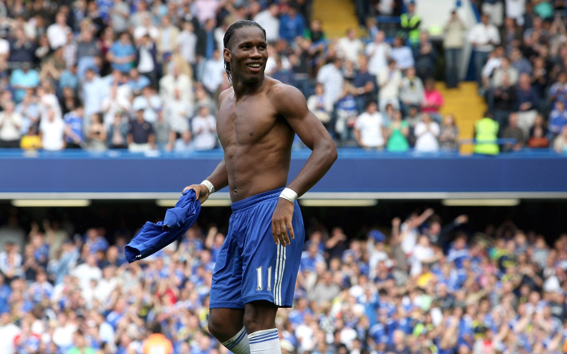 格林伍德的防守反击与高效的场上决策，成为袋鼠队致胜法宝，格林伍德球员