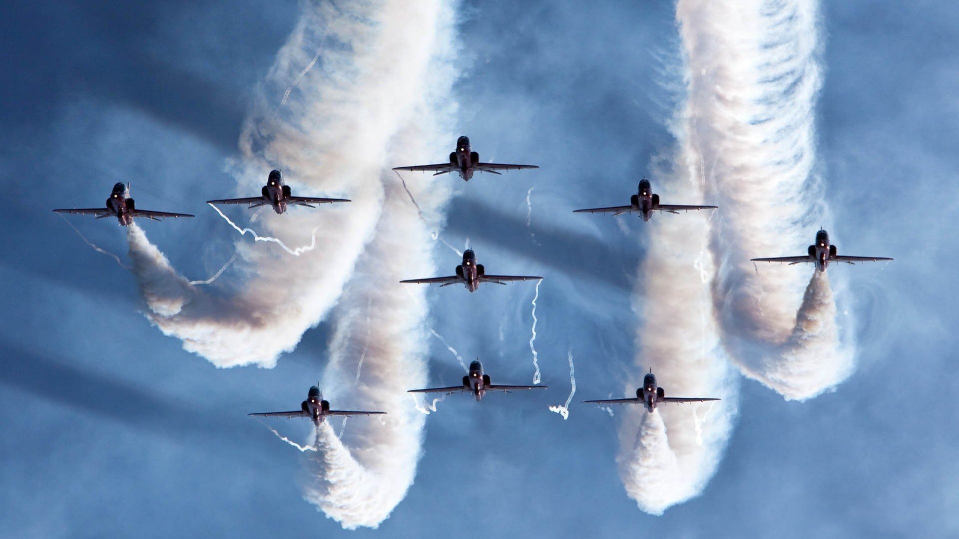 kaiyun登录入口-F1粉丝专享：赛场互动现场花絮，f1 official